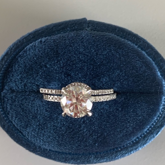 *sold* - Picture 4 of 13